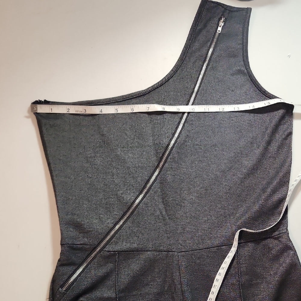 Sophisticated Denim Jumpsuit with Palazzo Pants - Picture 2 of 11